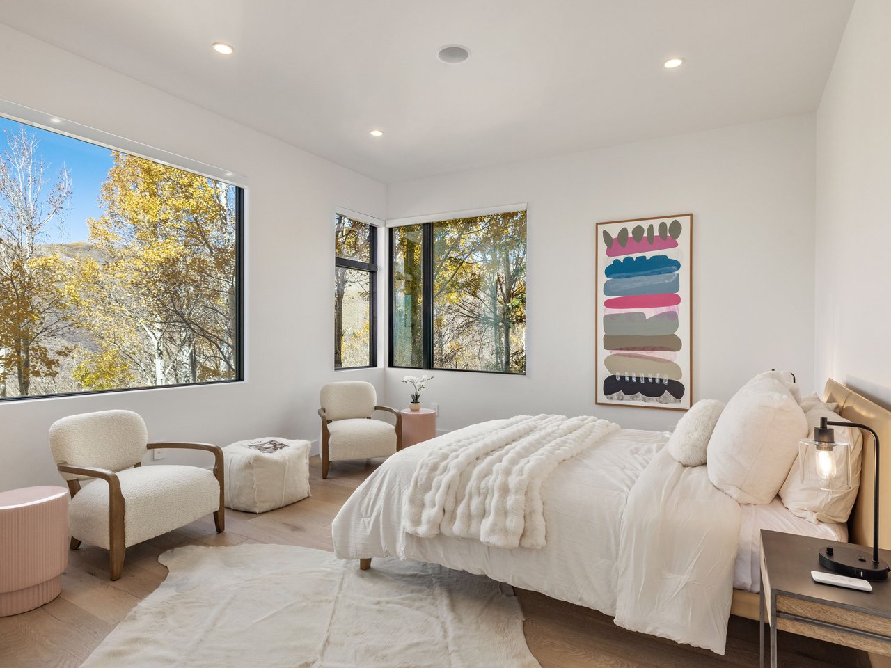 4380 June Point, Avon