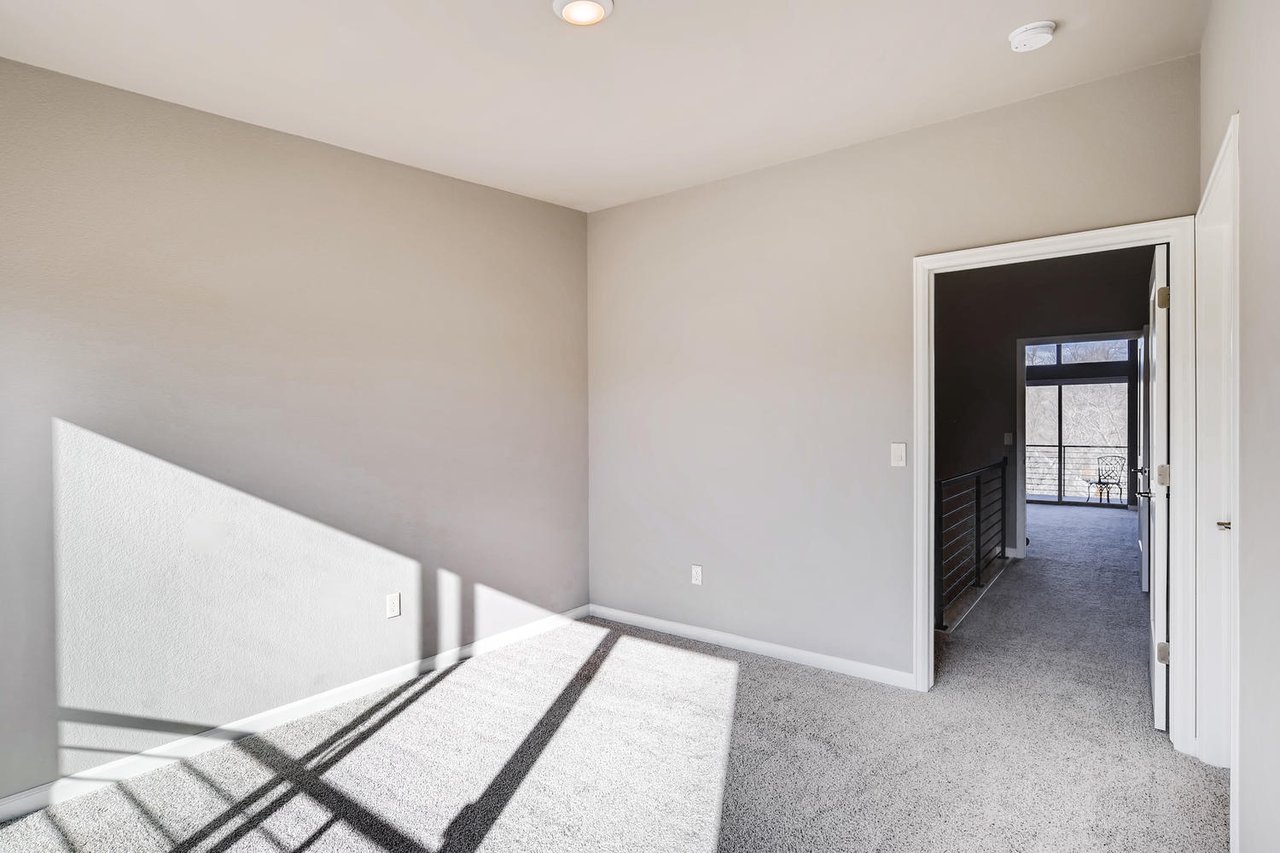 50 Cheyenne Boulevard