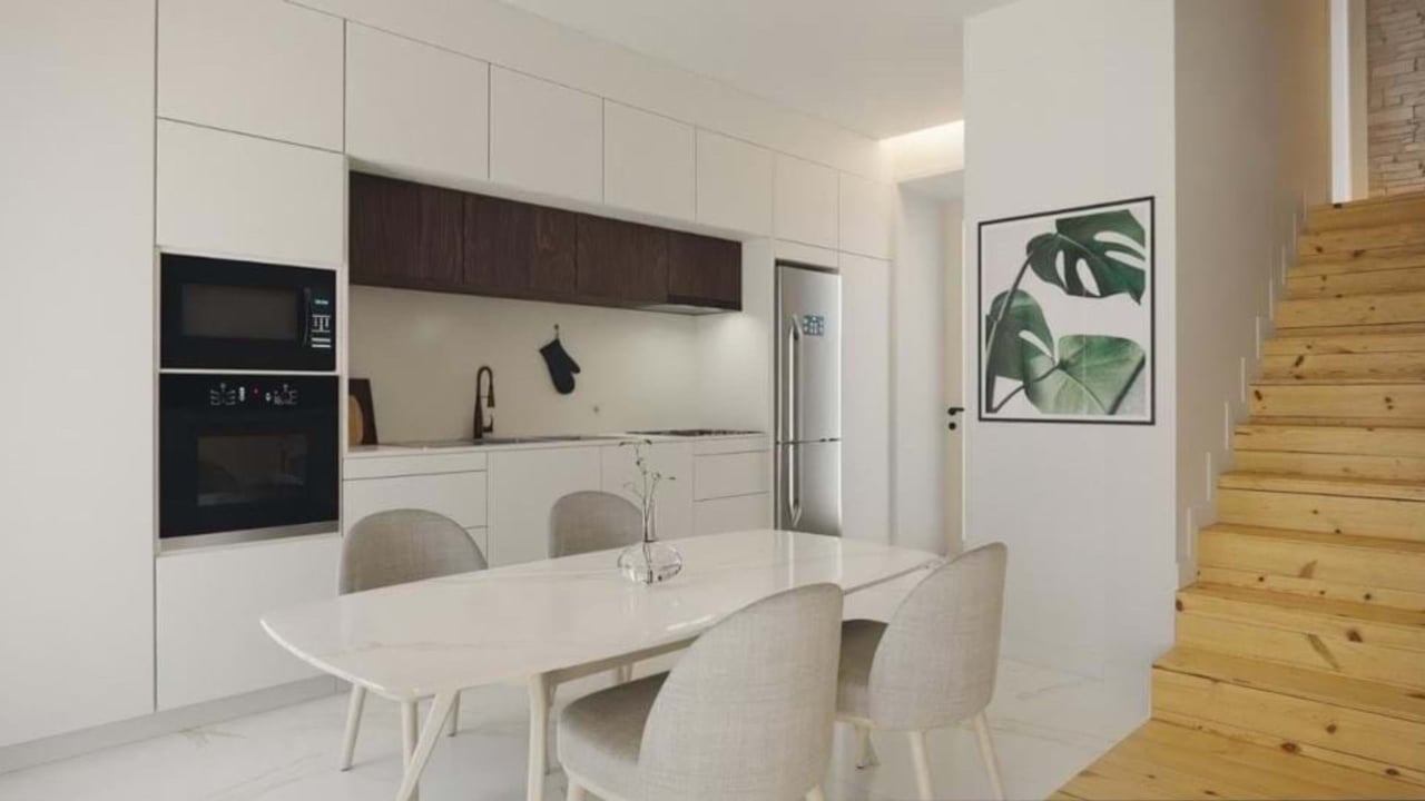 New 3-Bedroom Villa in Monte Estoril – Premium Finishes, 237 m² Total Area & 4 Bathrooms