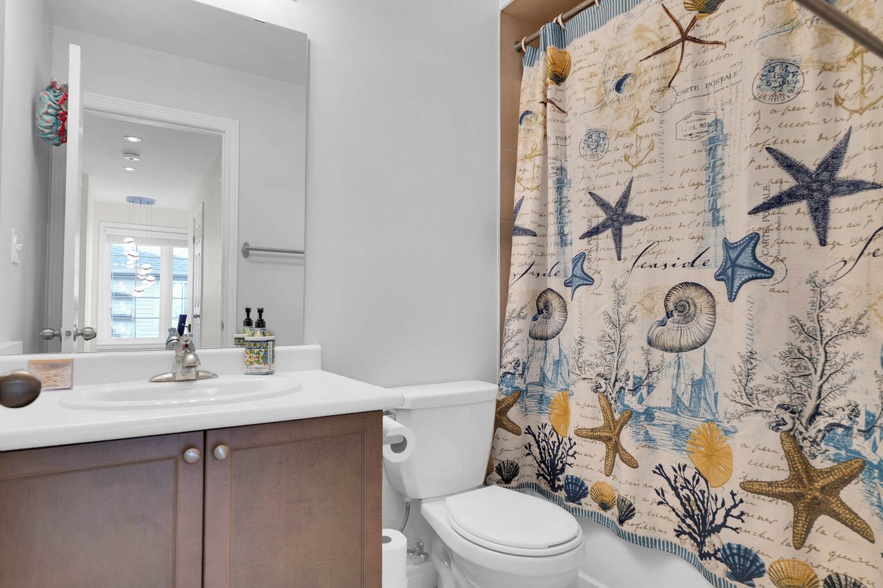 73 Medici Lane Unit: 5