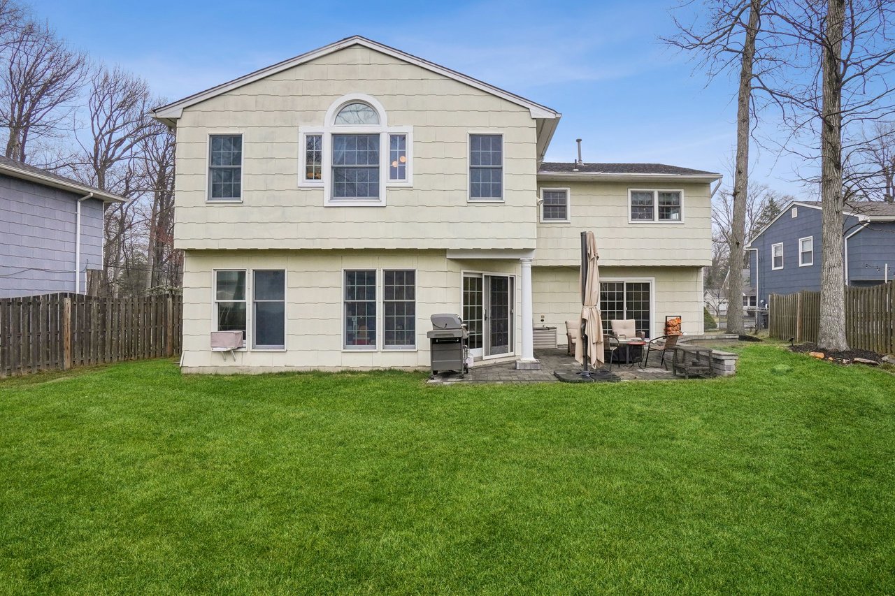939 Brown Ave