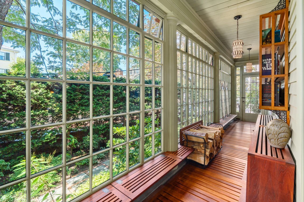  18 Ash Street, Cambridge, MA 02138