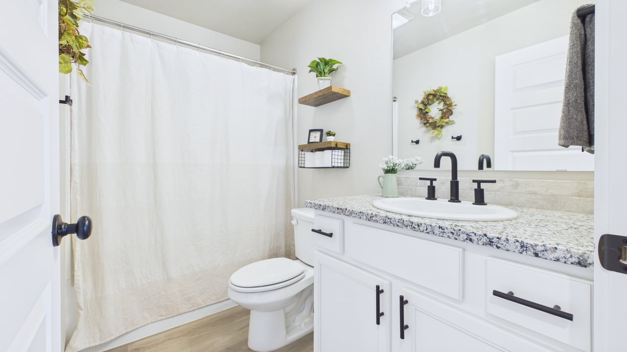 6108 Purtis Creek