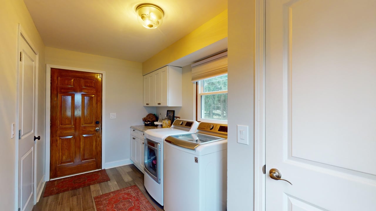 7N108 Hastings Dr 