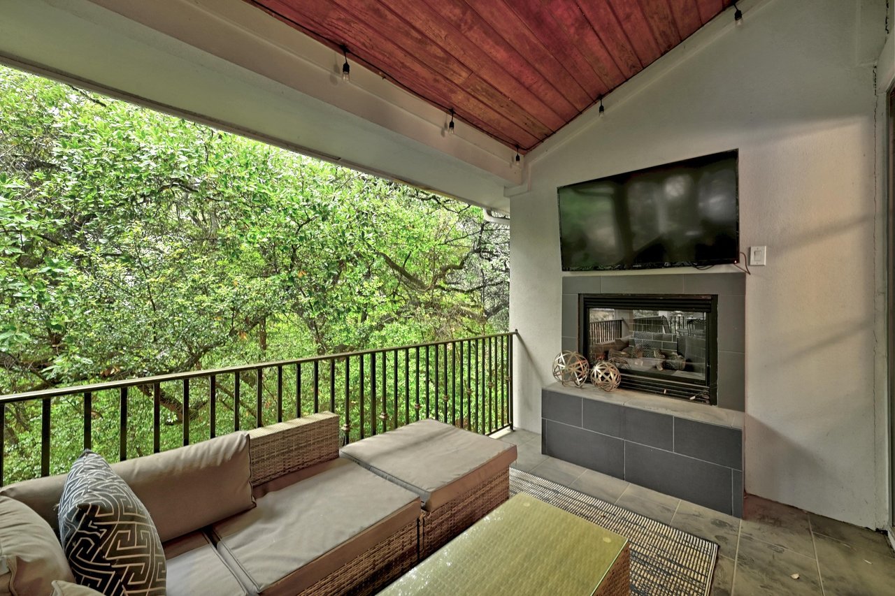 2100 Rue De St. Germaine