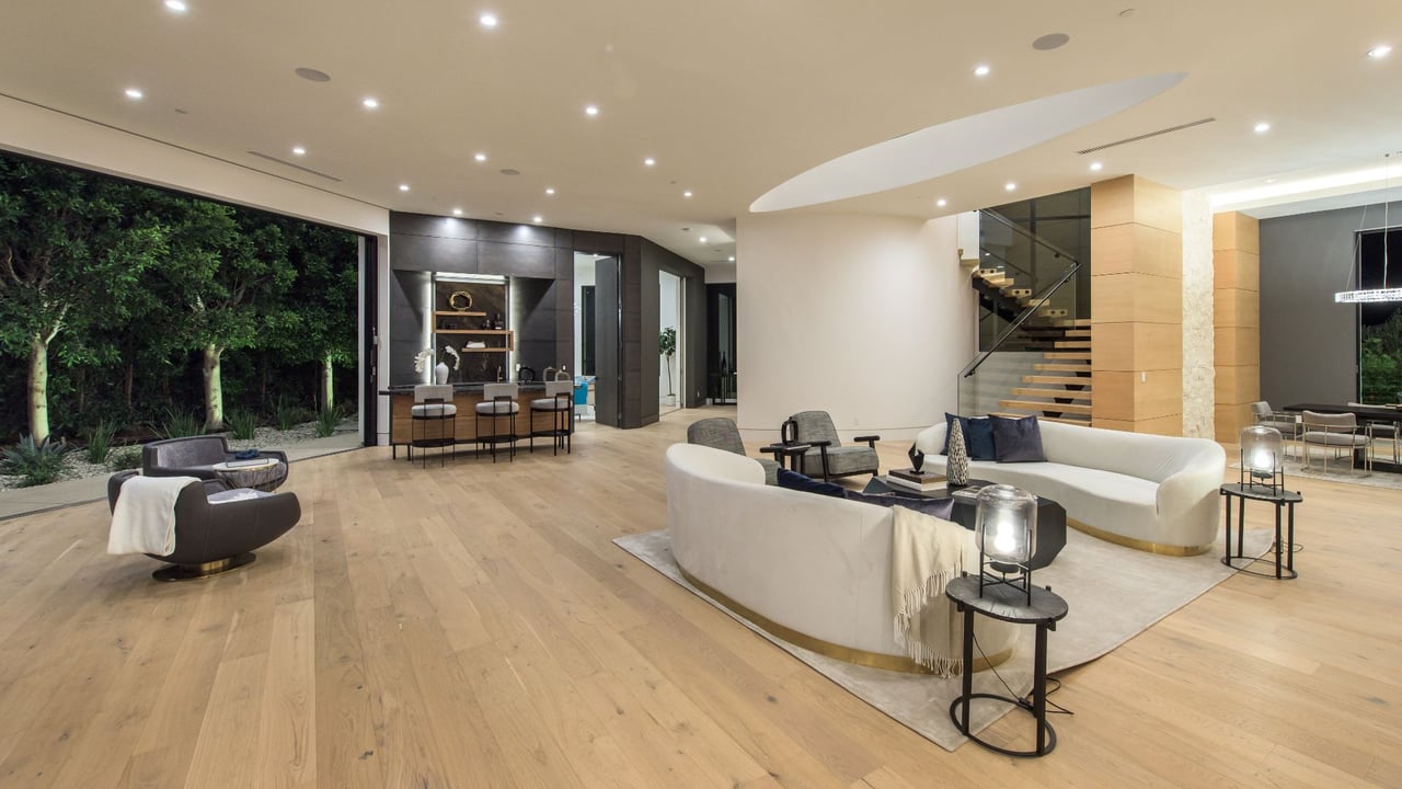 1059 Maybrook Dr
