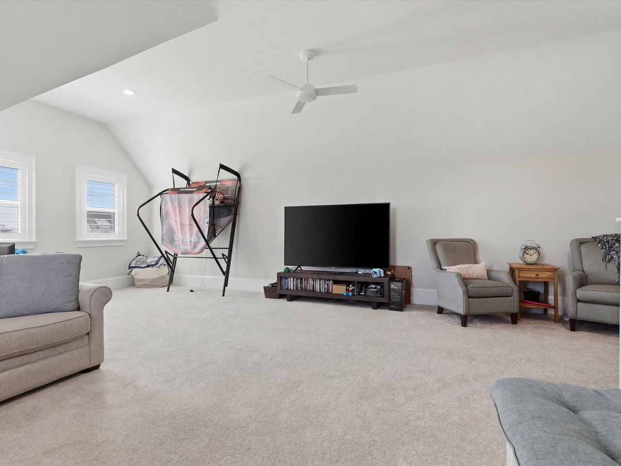 1008 Broadmoor