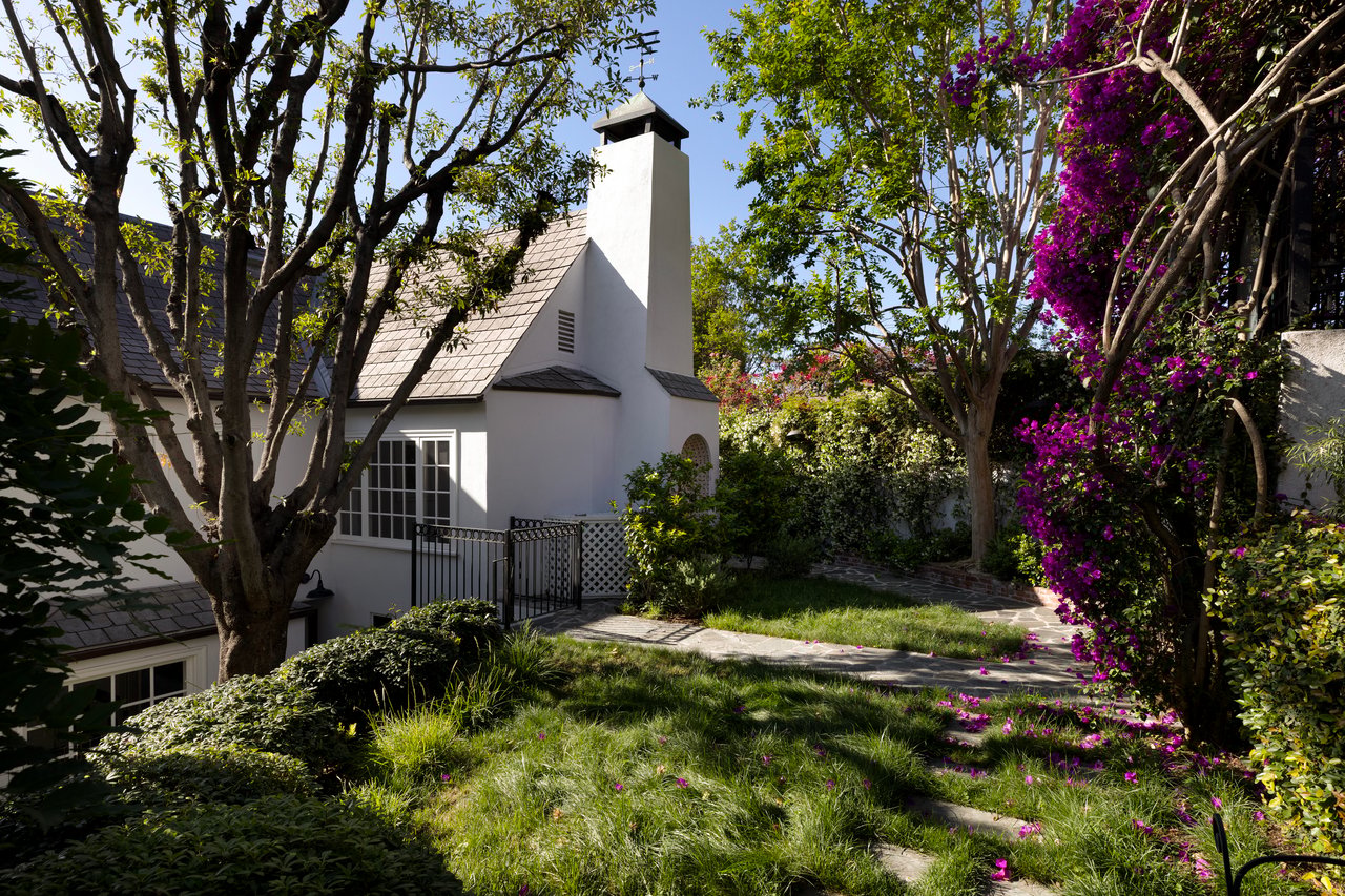 2558 Glendower Ave, Los Feliz