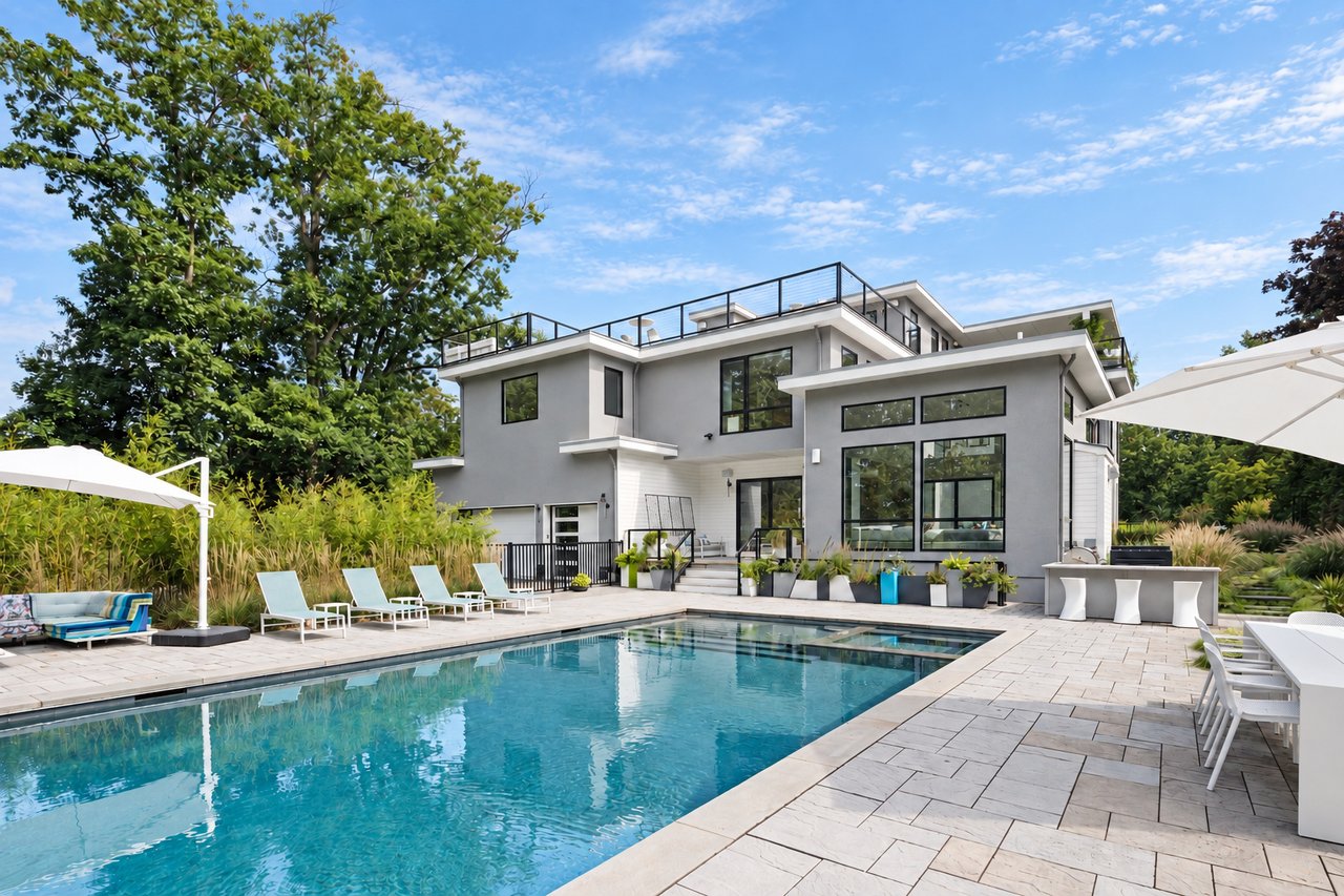 286 Hartshorn Drive, Short Hills, NJ 07078