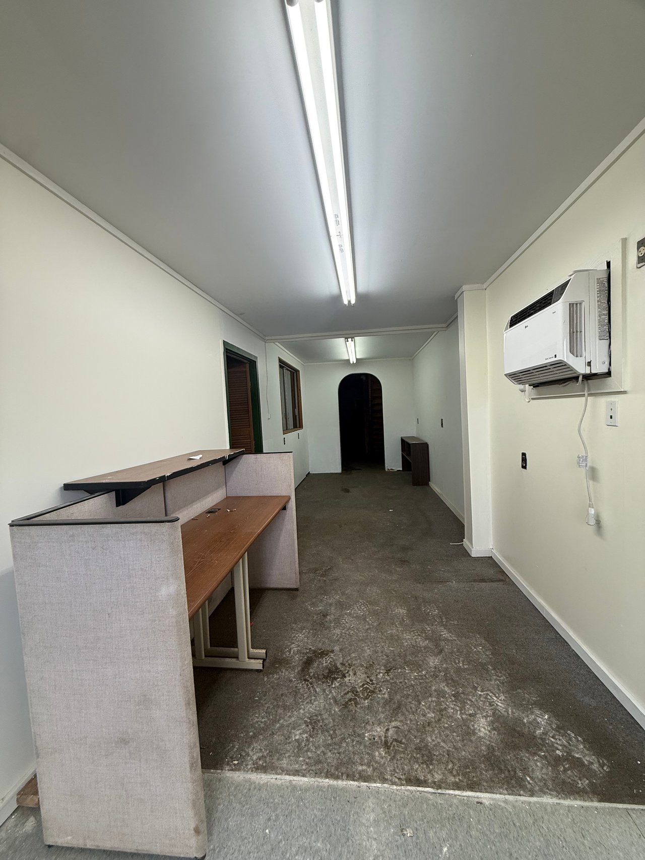 Lihue Industrial Building Bay 1