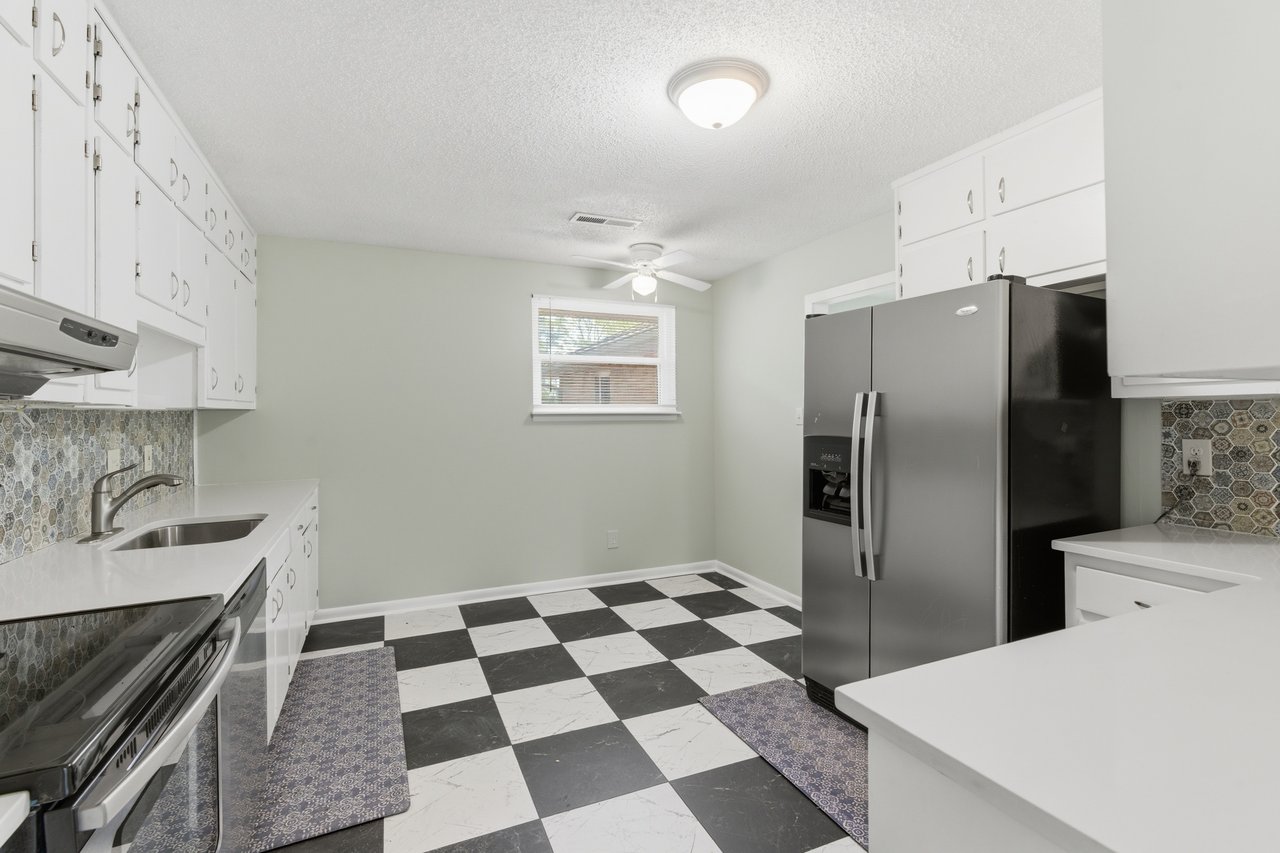 Updated 4BR Near Bridge Street
