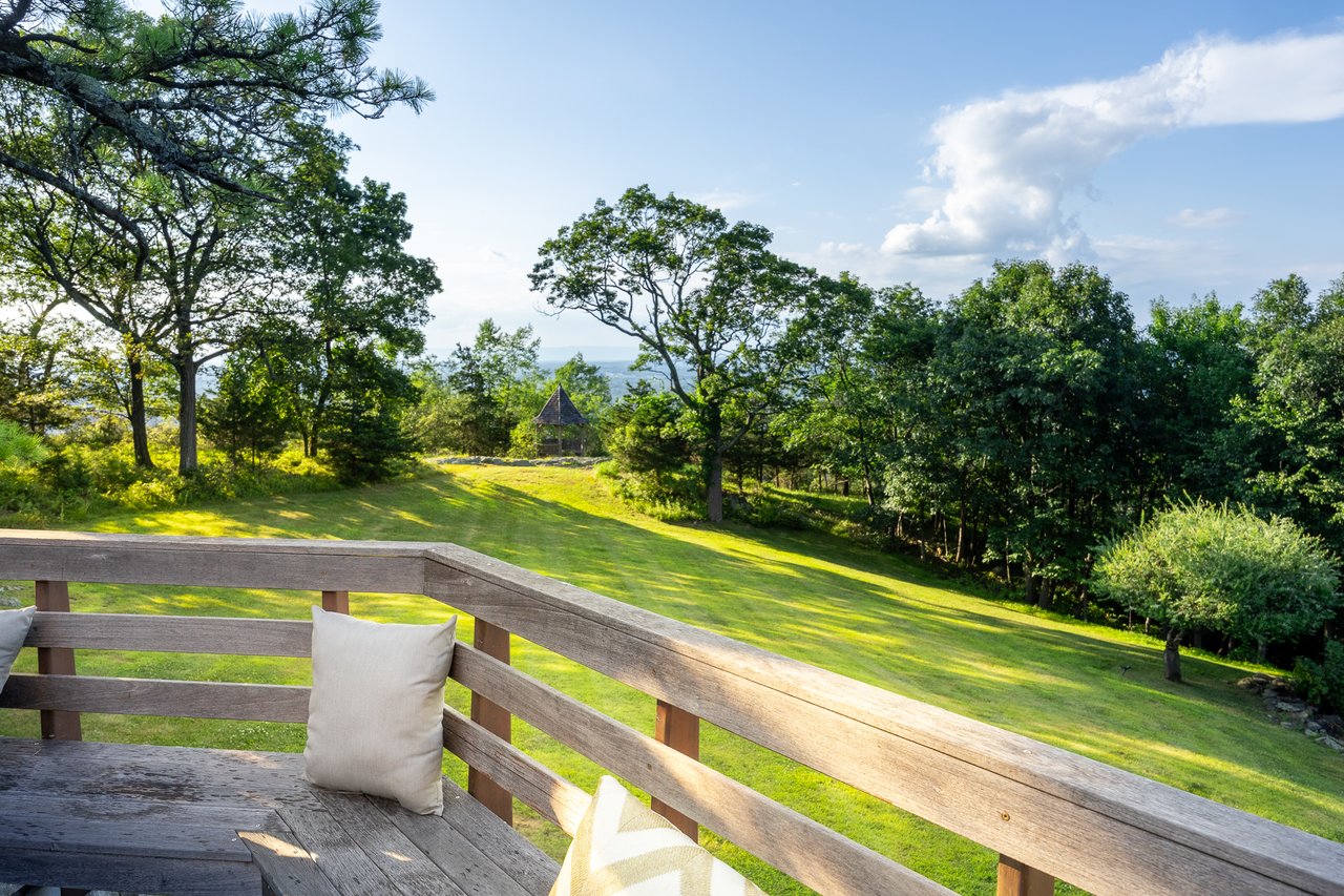 12 Mountain Brook Road