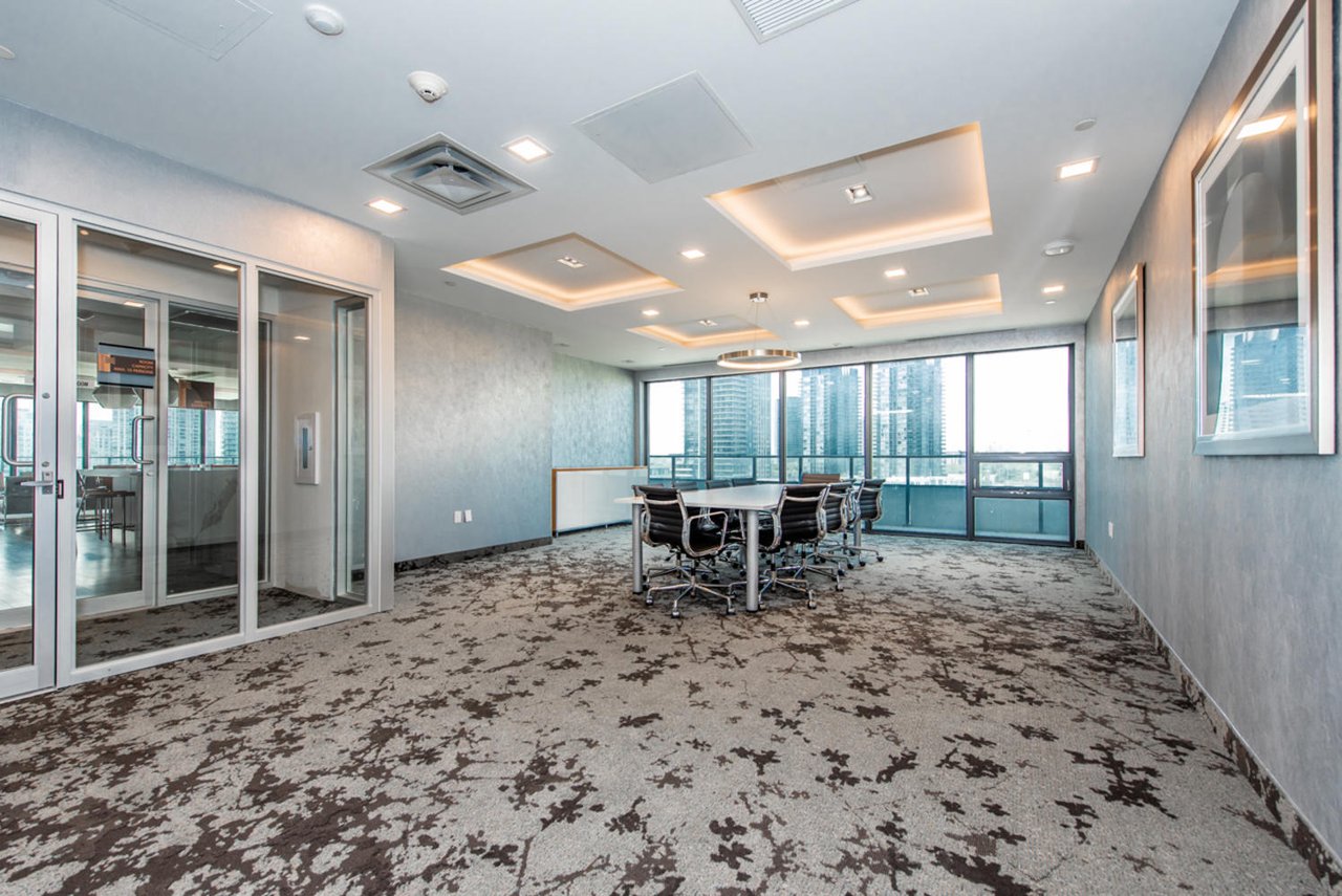20 Shore Breeze Dr #4302