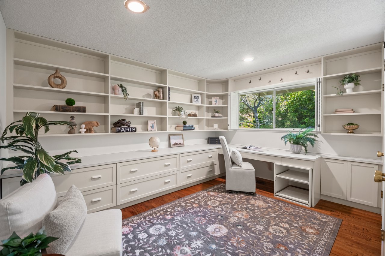 15355 Peach Hill Rd, Saratoga