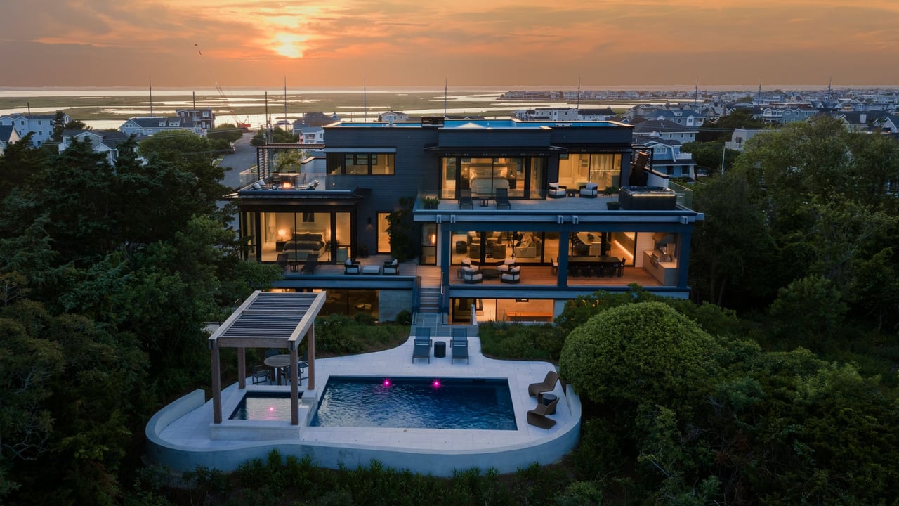 5499 Dune Dr
