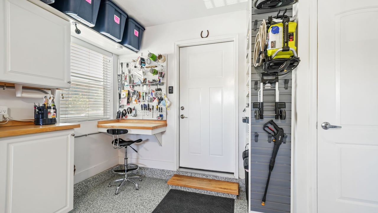 1370 Center Dr #21
