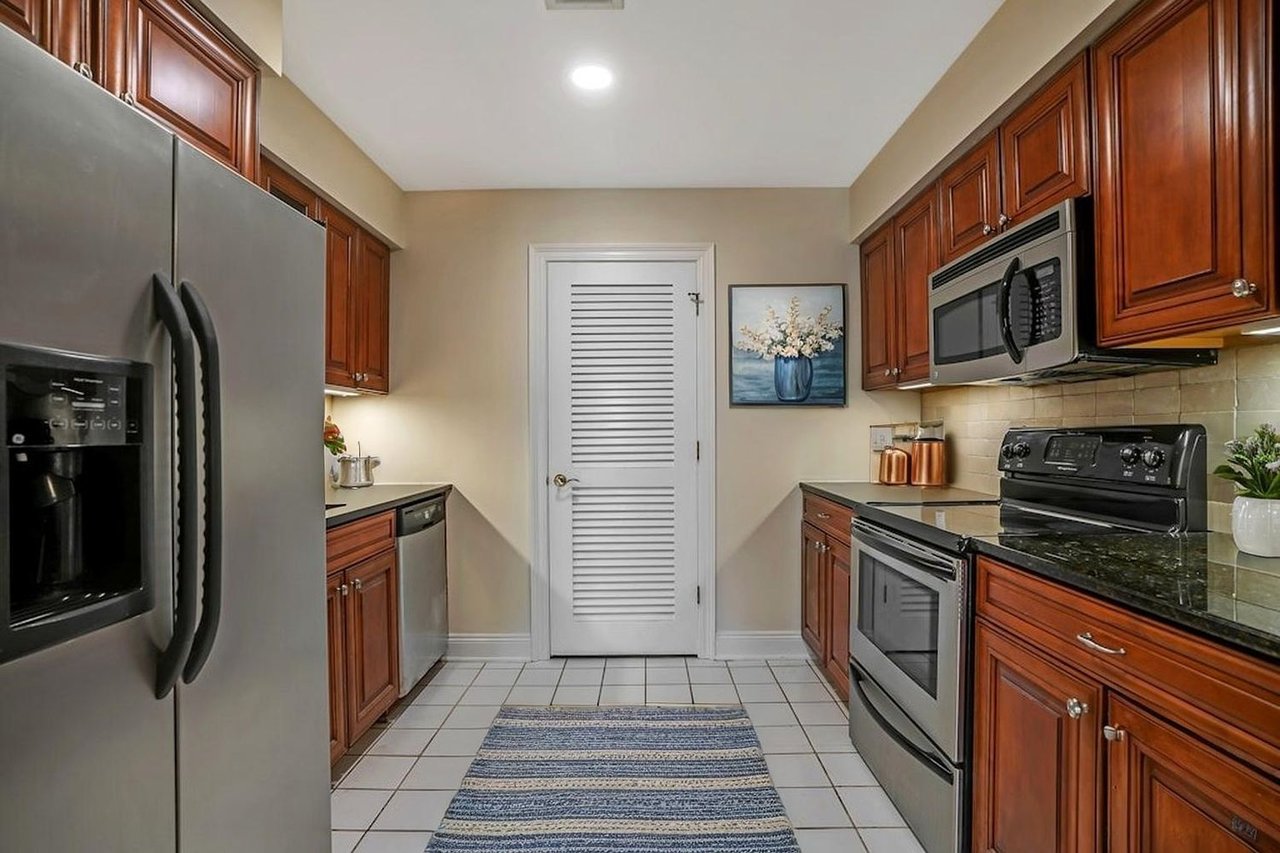 102 Shearwater Ct E Unit 31