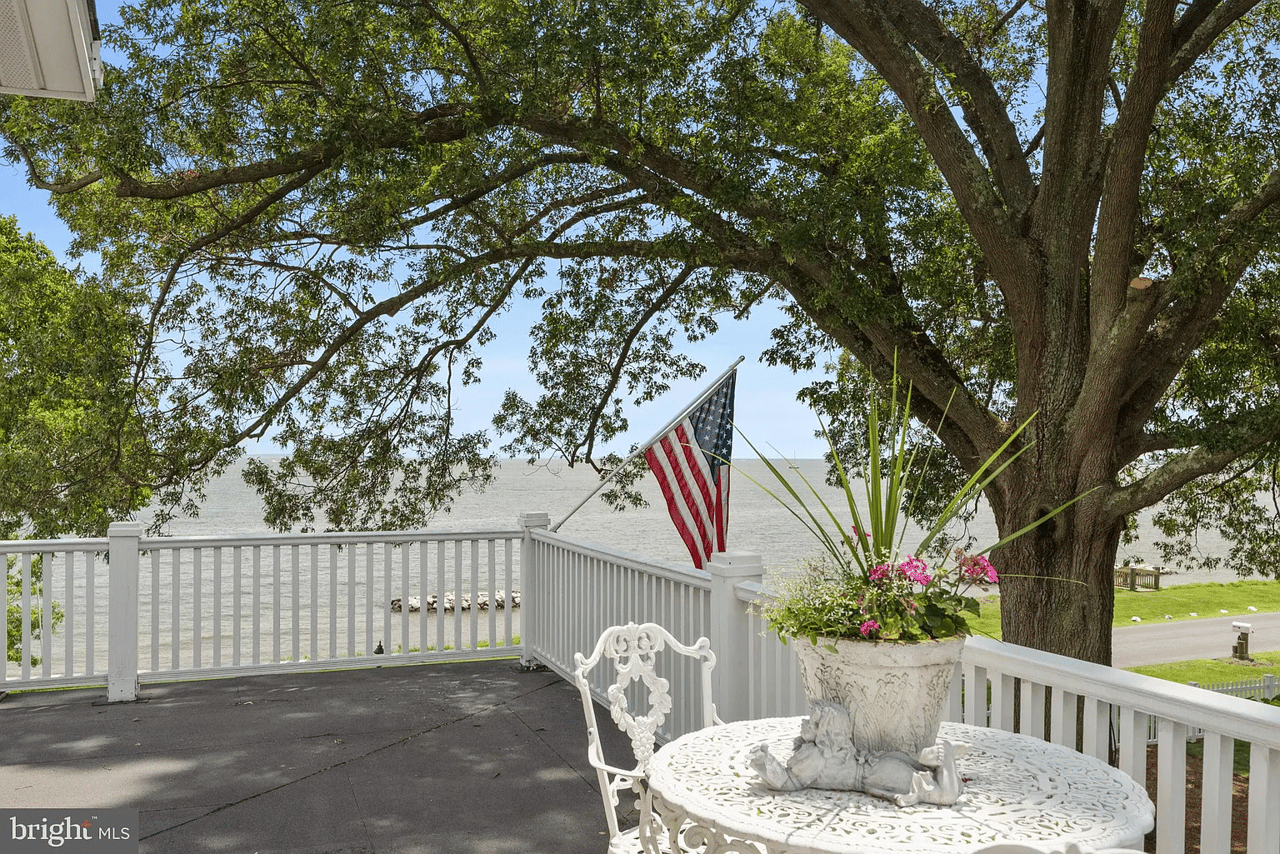 57 Bay Dr