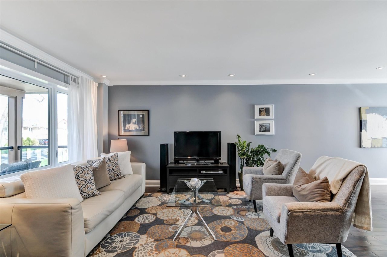 11A Phillip Ave