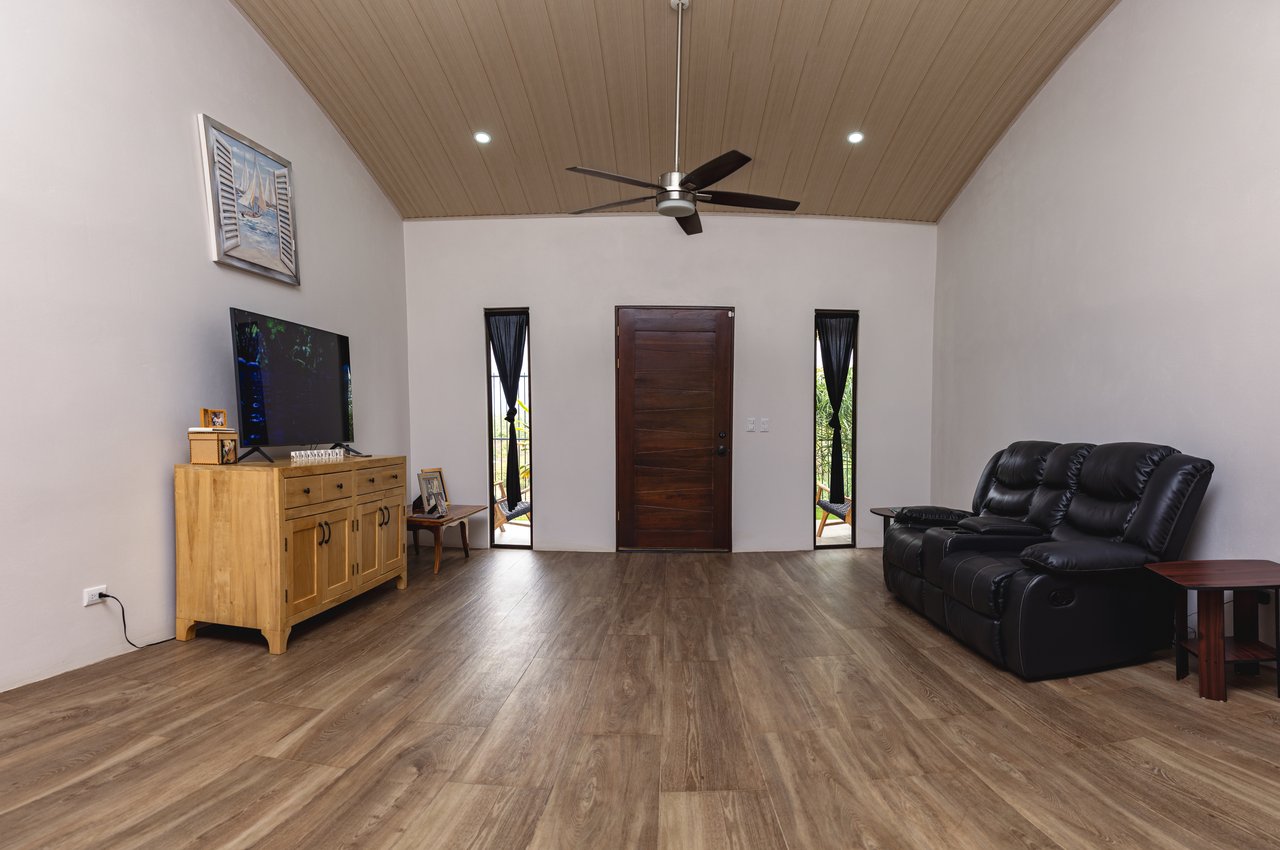 Turnkey Modern Home Near Quepos Marina – Move-In Ready! 2BDR&2BATHS
