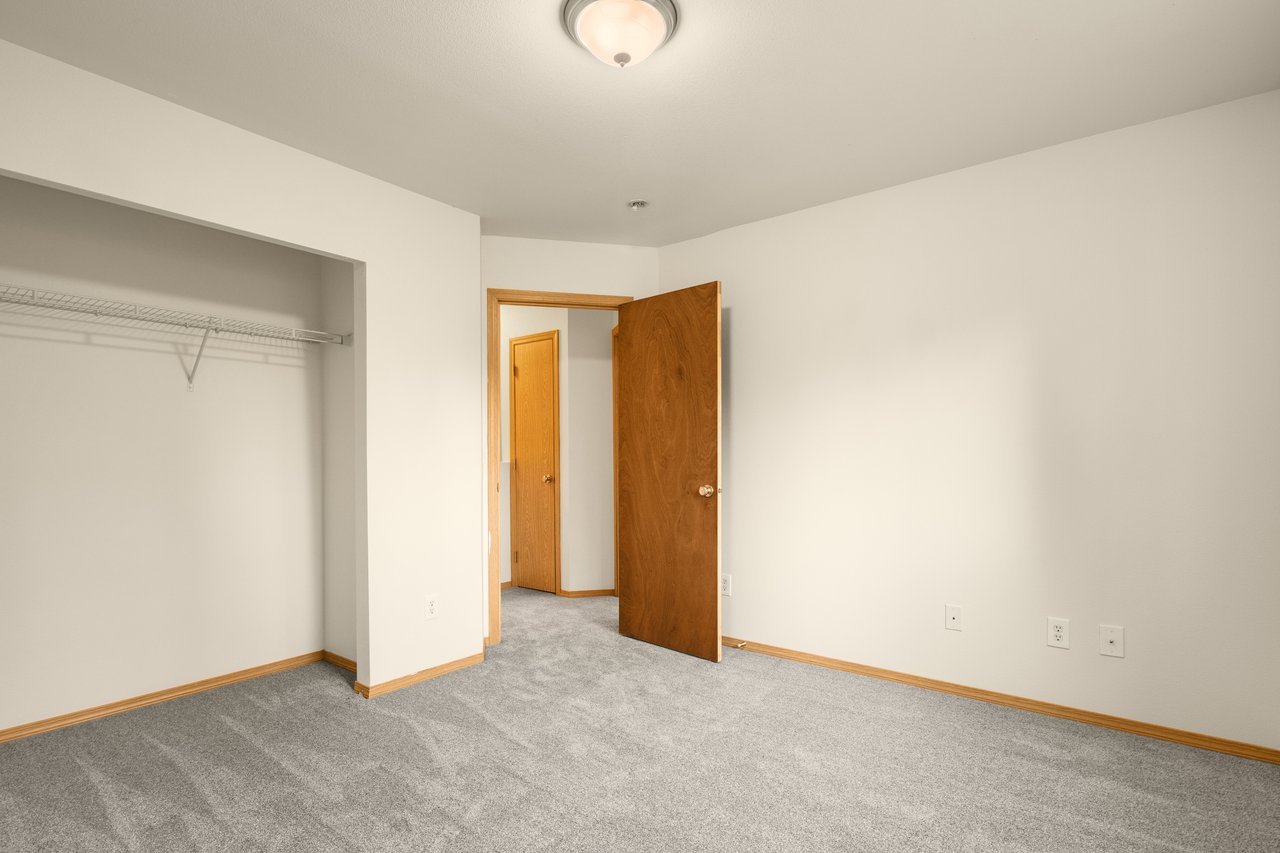 7510 193rd Avenue E Unit: 1&2