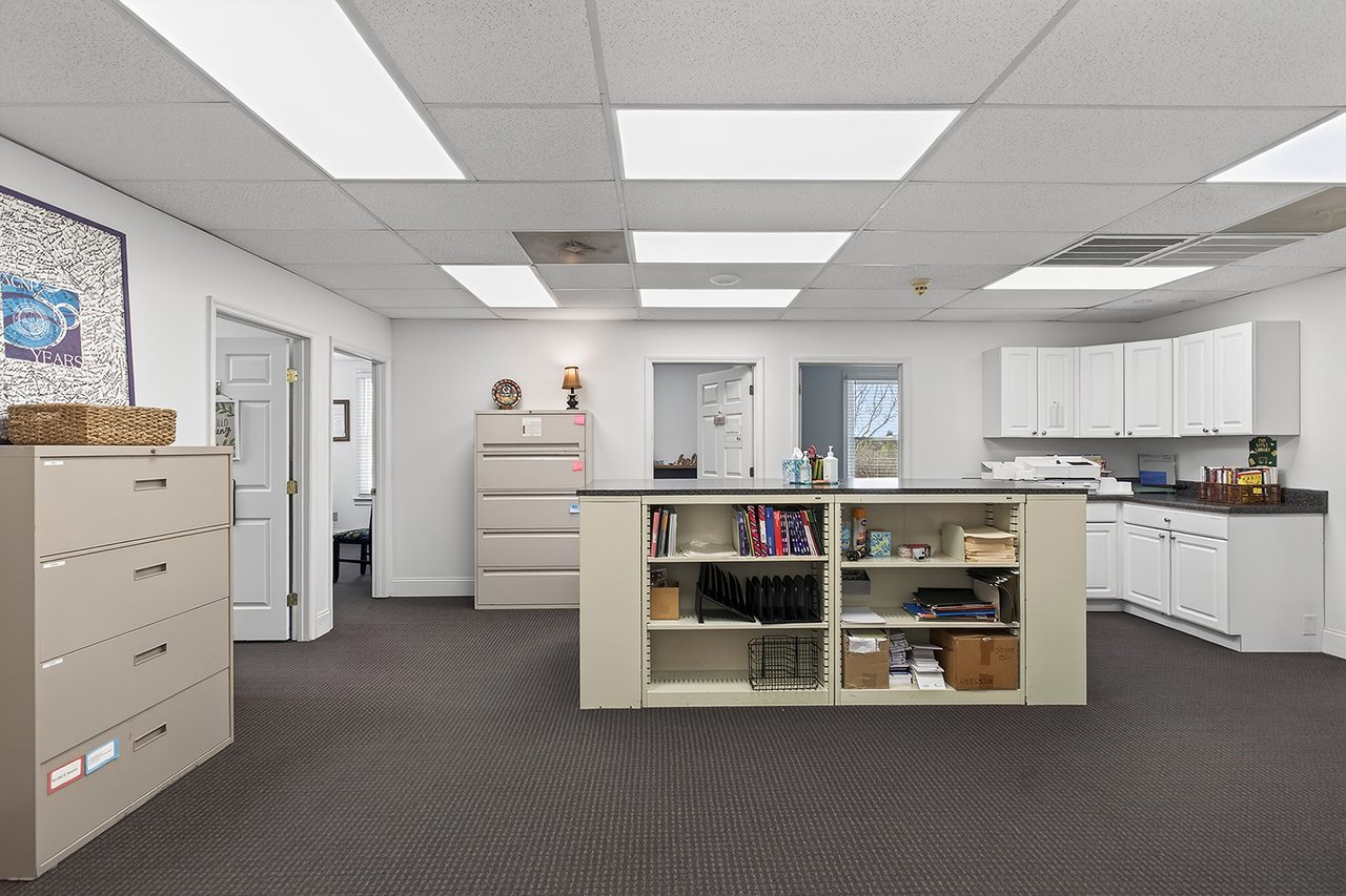 5034 Thoroughbred Lane