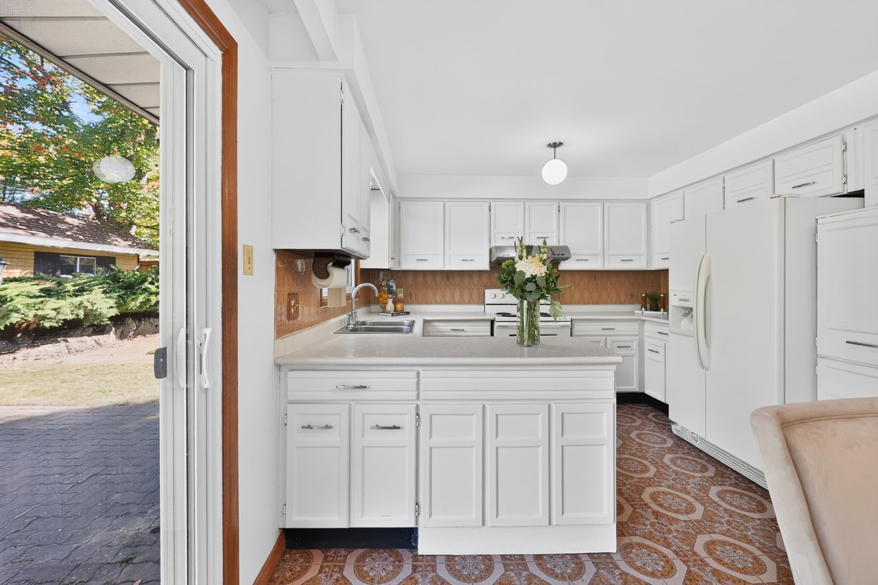 2389 Frayne Crt