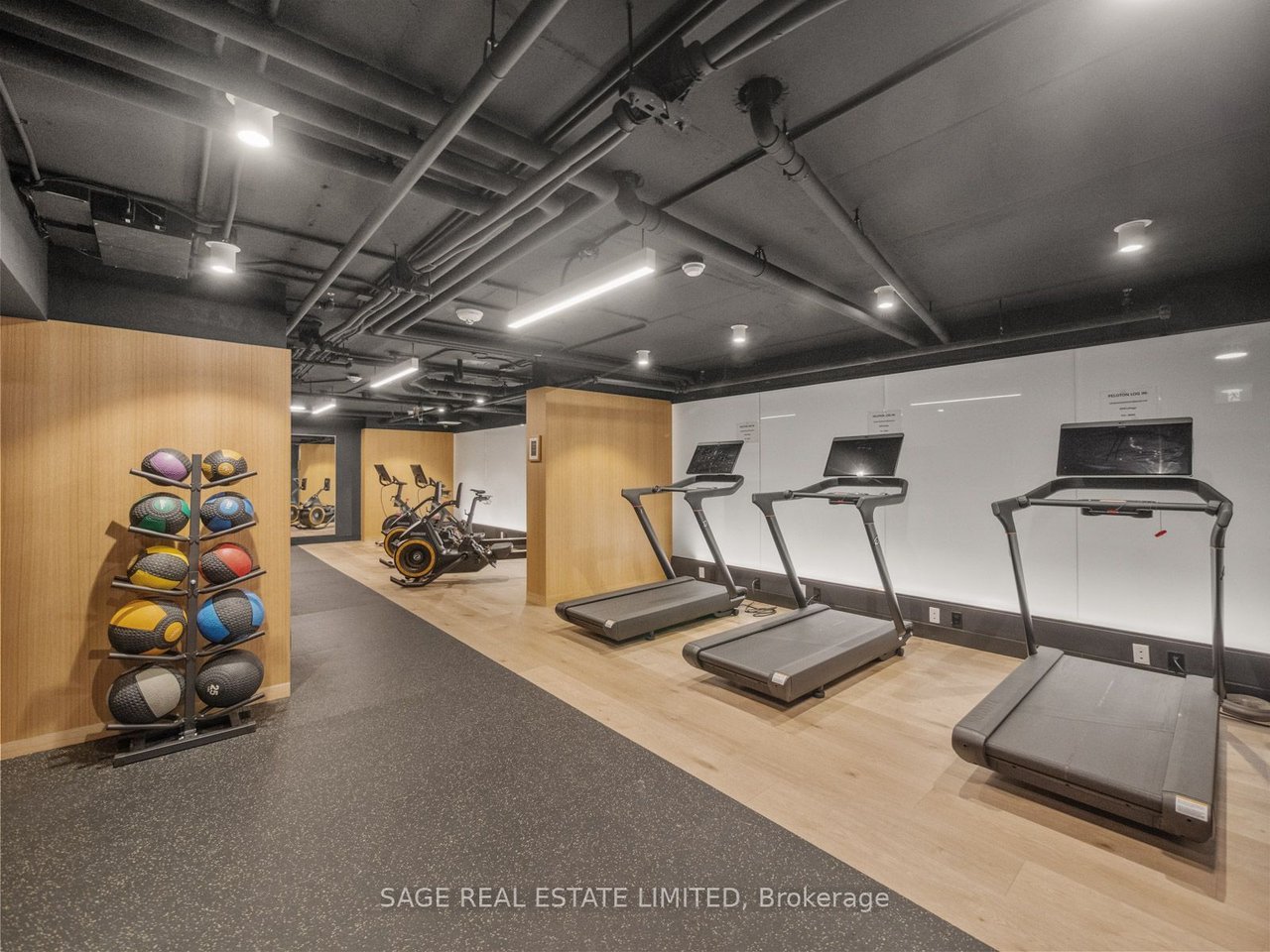 THE CARVALO ON COLLEGE PENTHOUSE