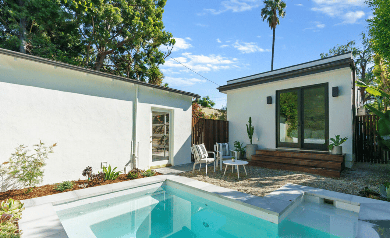 8843 Rosewood Ave, West Hollywood