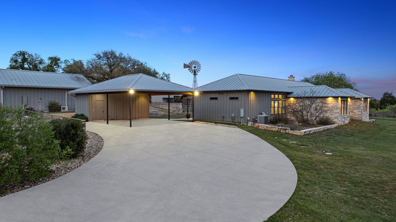 4813 Twin Acres Road