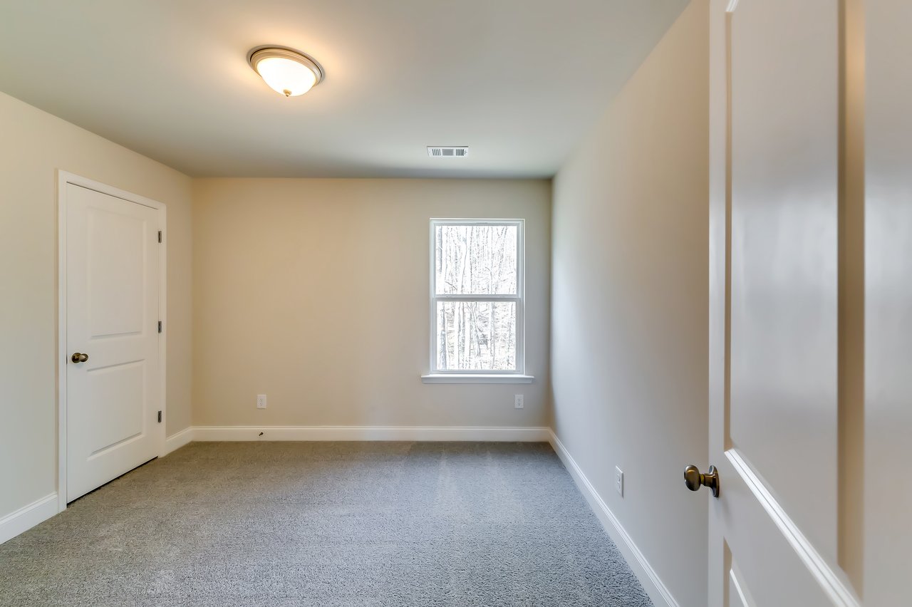 407 Shoals Trl