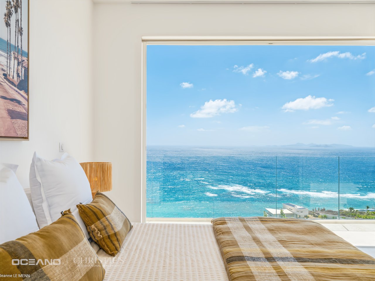 MODERN VILLA WITH SPECTACULAR VIEW -NEWLY BUILT