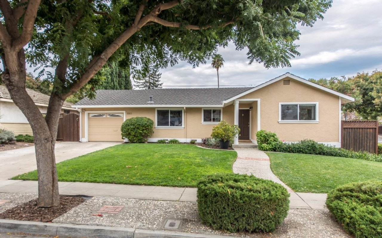 1003 Mango Ave