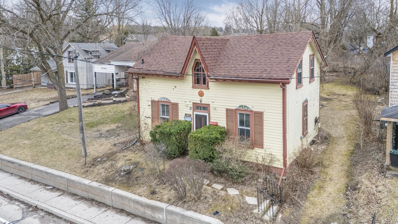 410 Eagle Street, Newmarket, ON L3Y 1K6