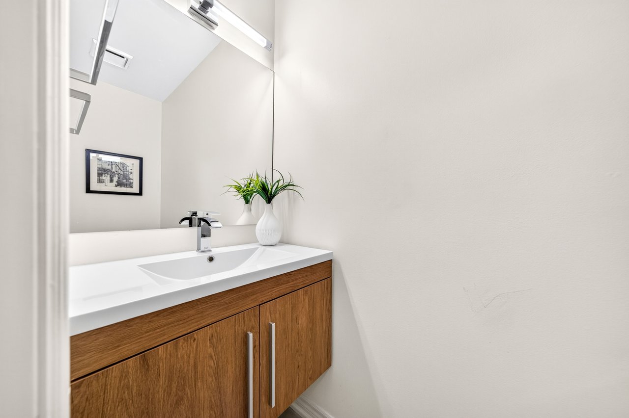 109 Valleymede Dr