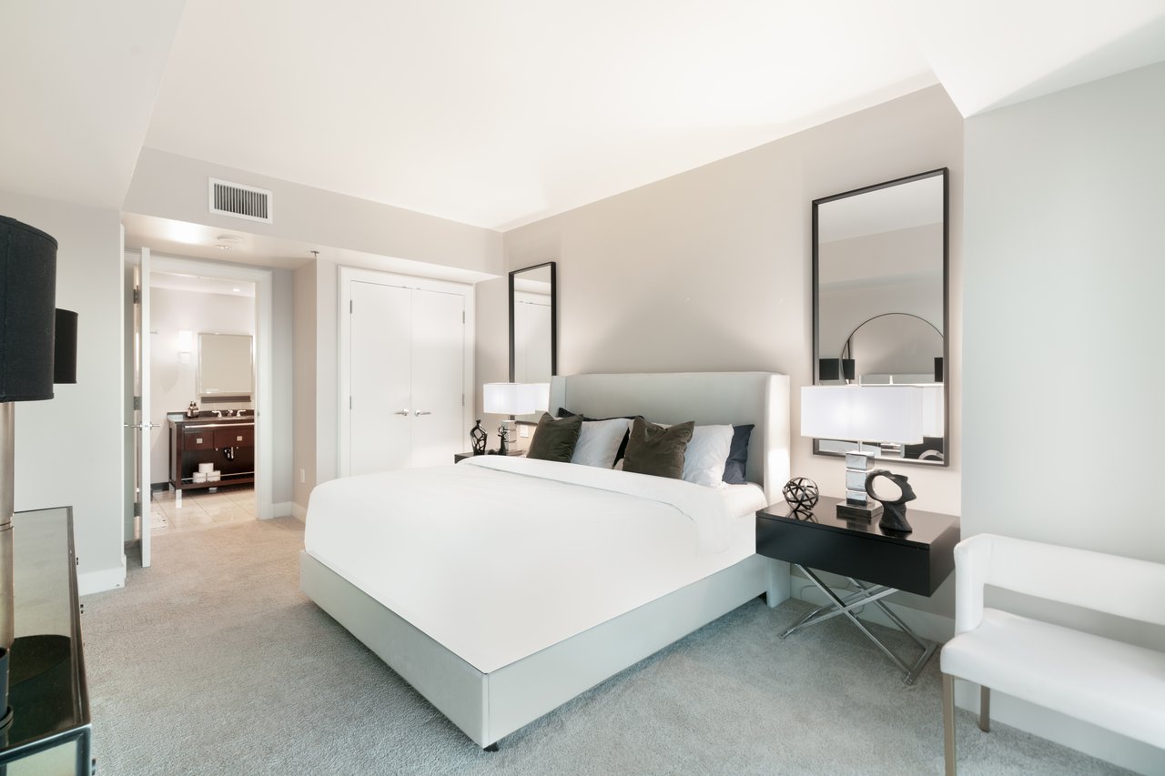 2700 Las Vegas Boulevard 2303