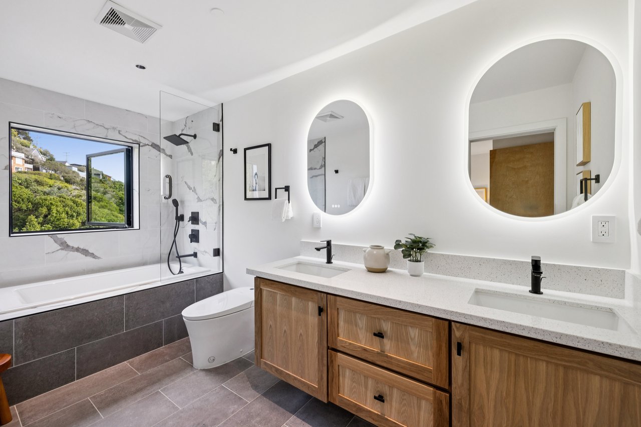 448 Sausalito Boulevard