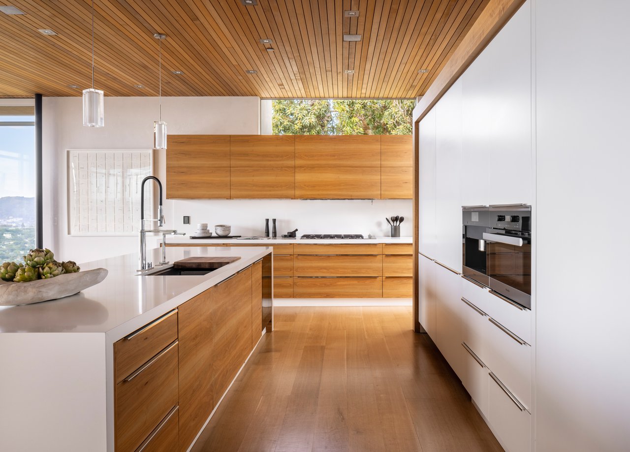 Iconic Modern Estate