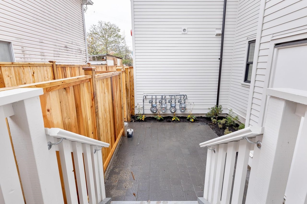 3225 St. Catherines St