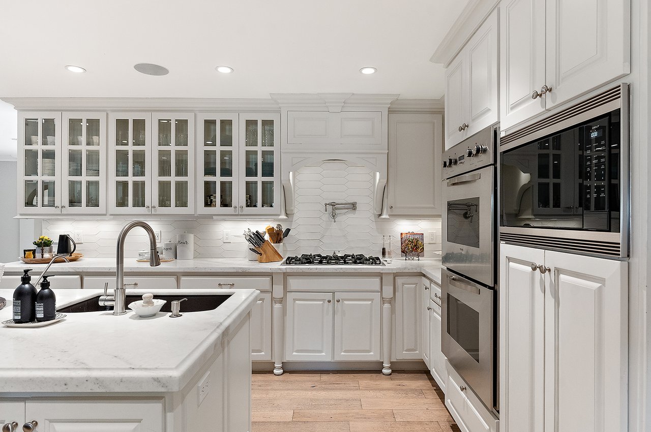 3508 E MARLETTE Avenue