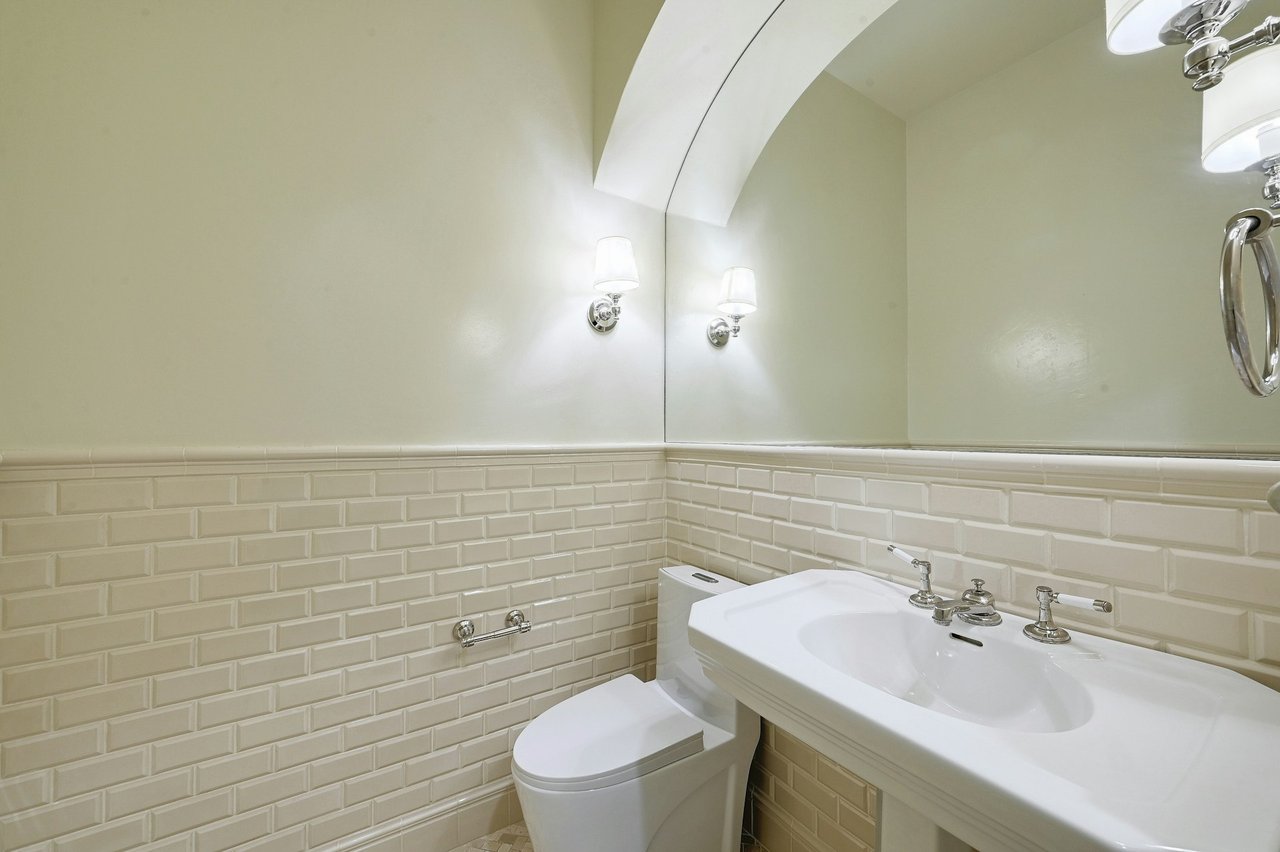 Coming Soon in Barton Creek!