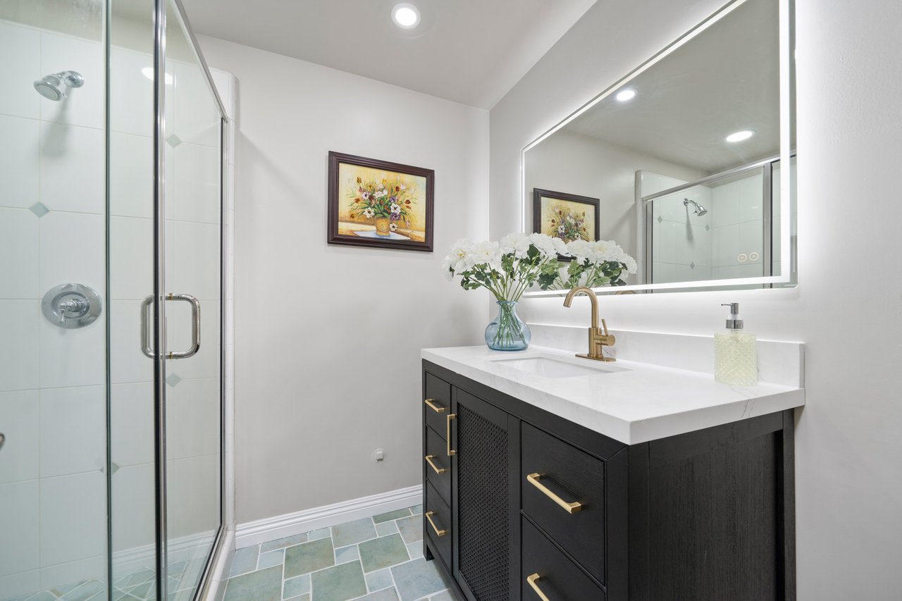21212 Binghampton Cir