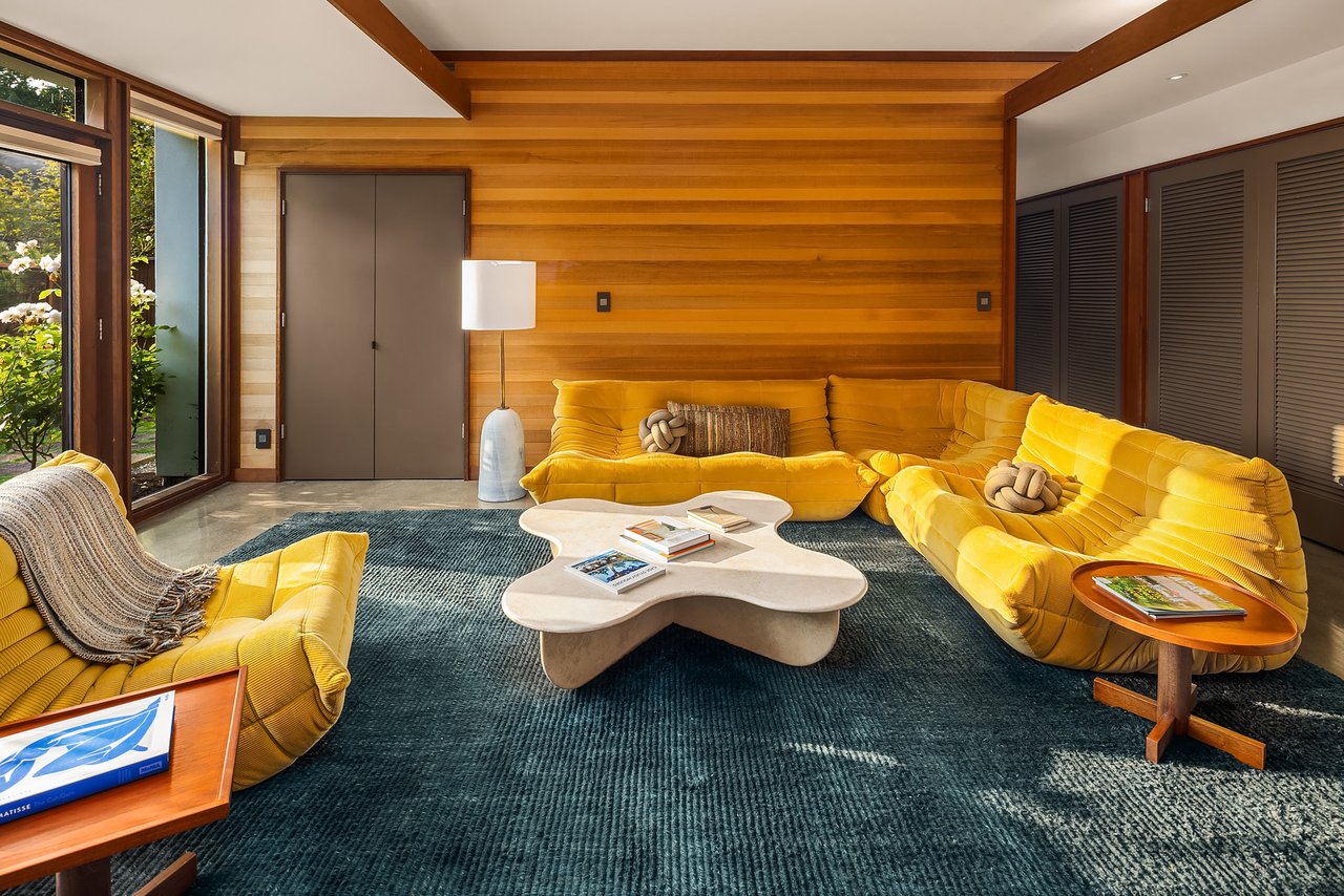 4343 W McLaren Street