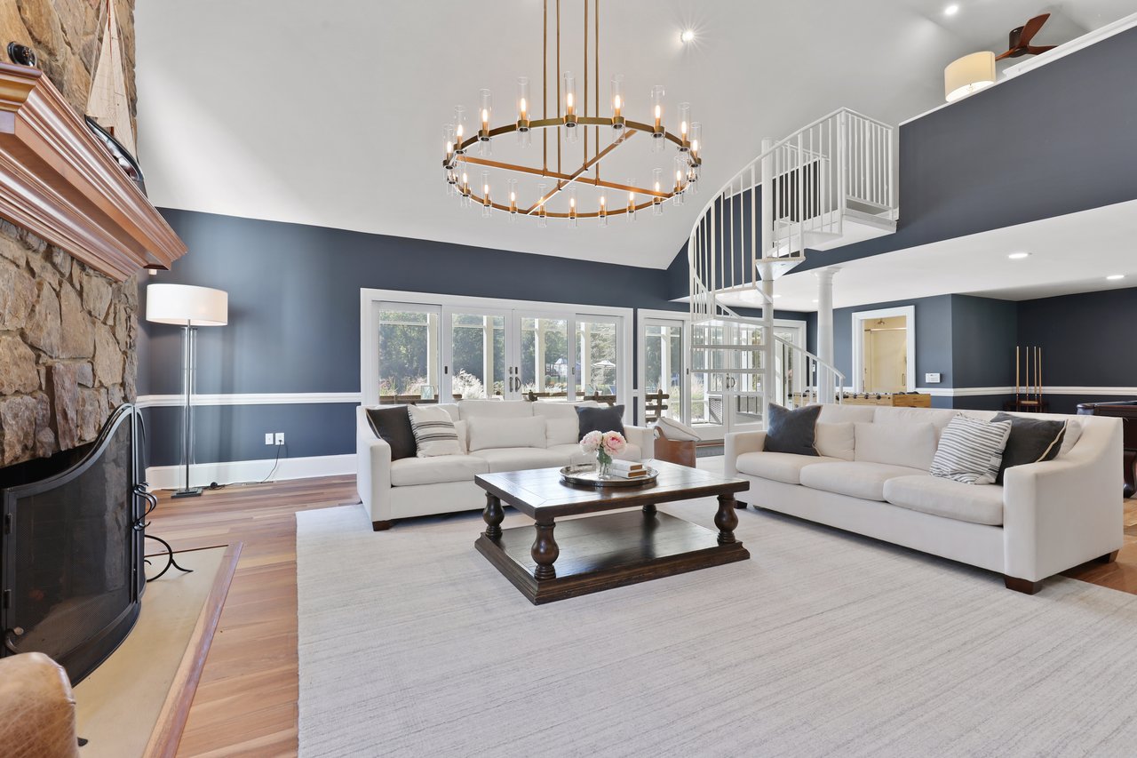 1524 Cedar Lane Farm RD