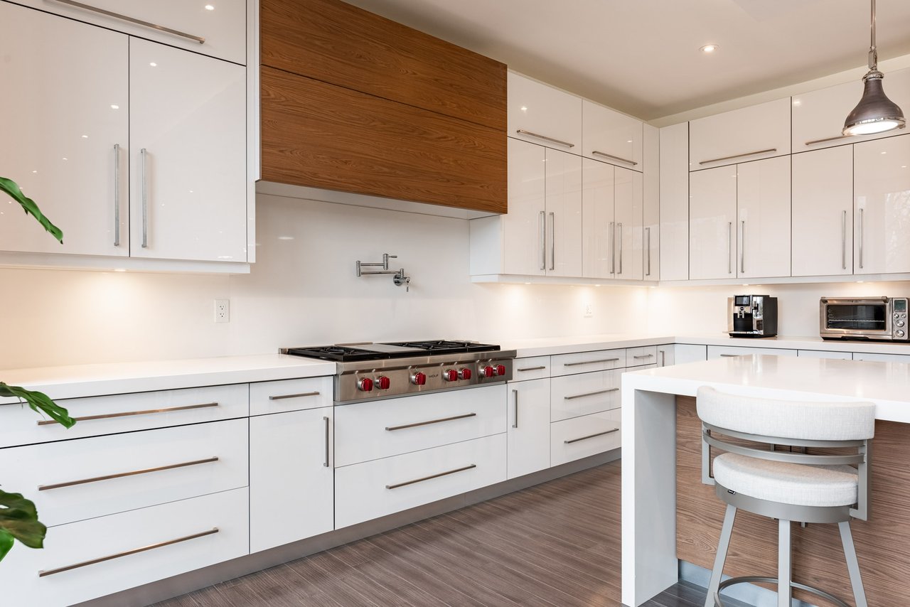 Modern & Contemporary Masterpiece