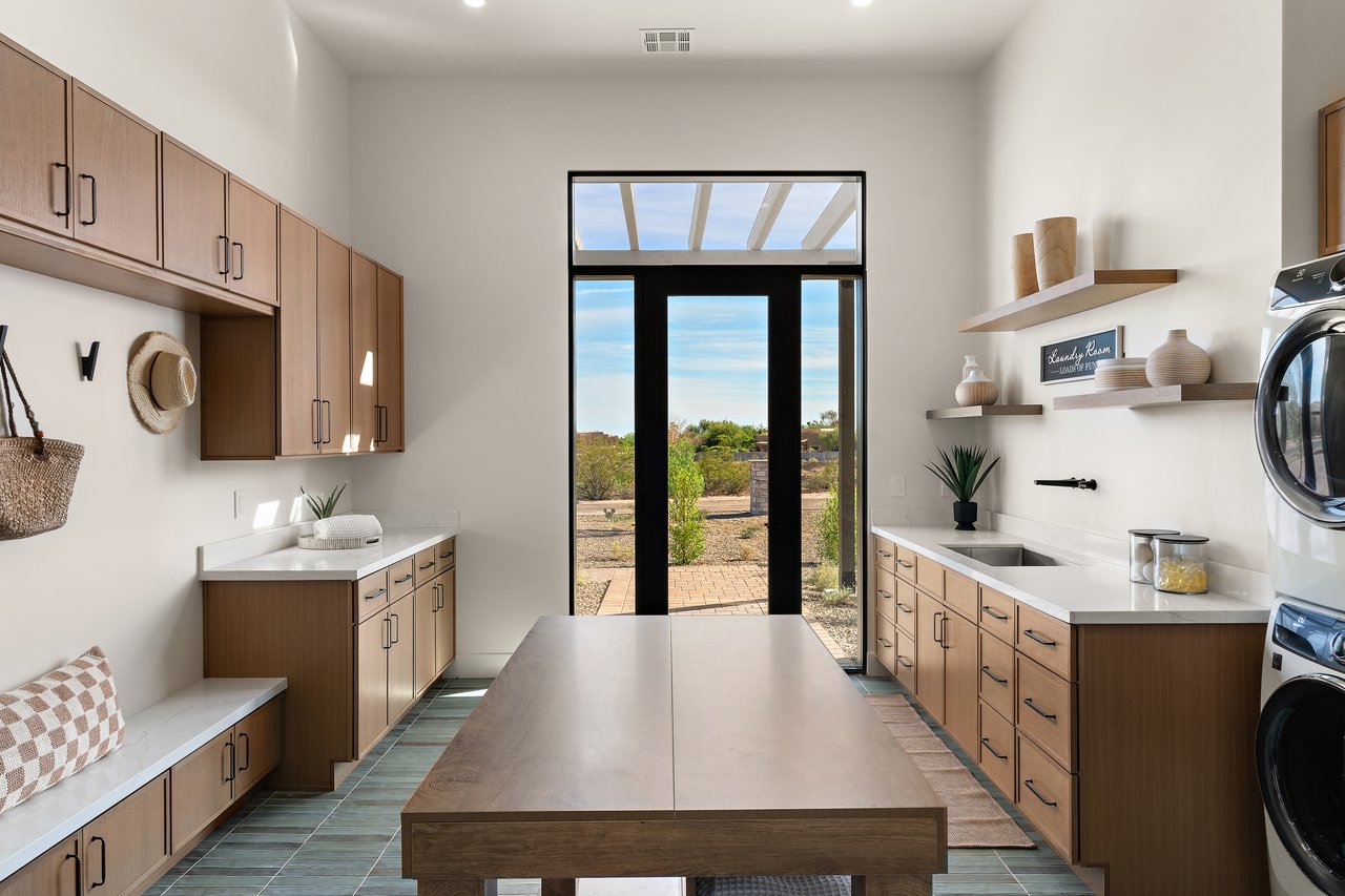 12612 E Mountain View Road