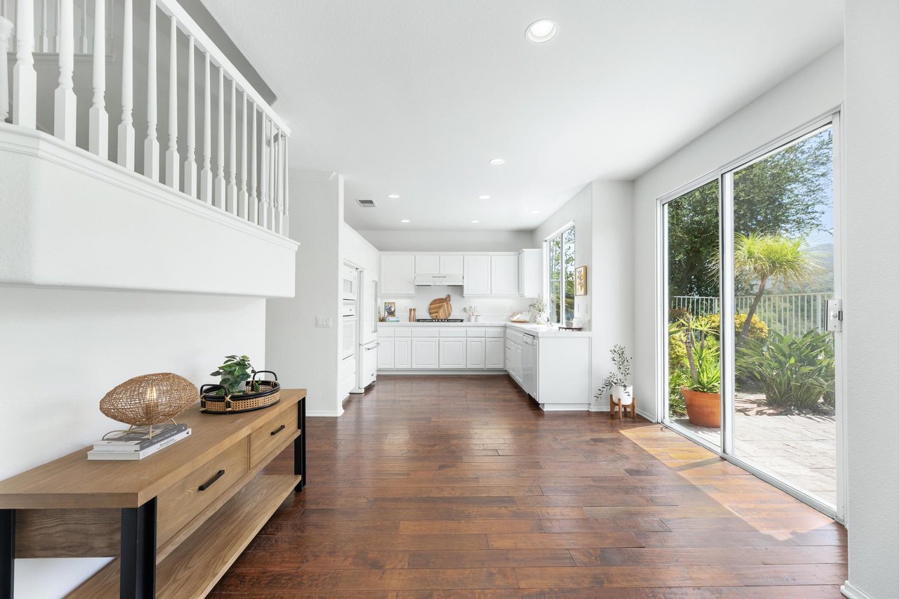 3098 Espana Ln