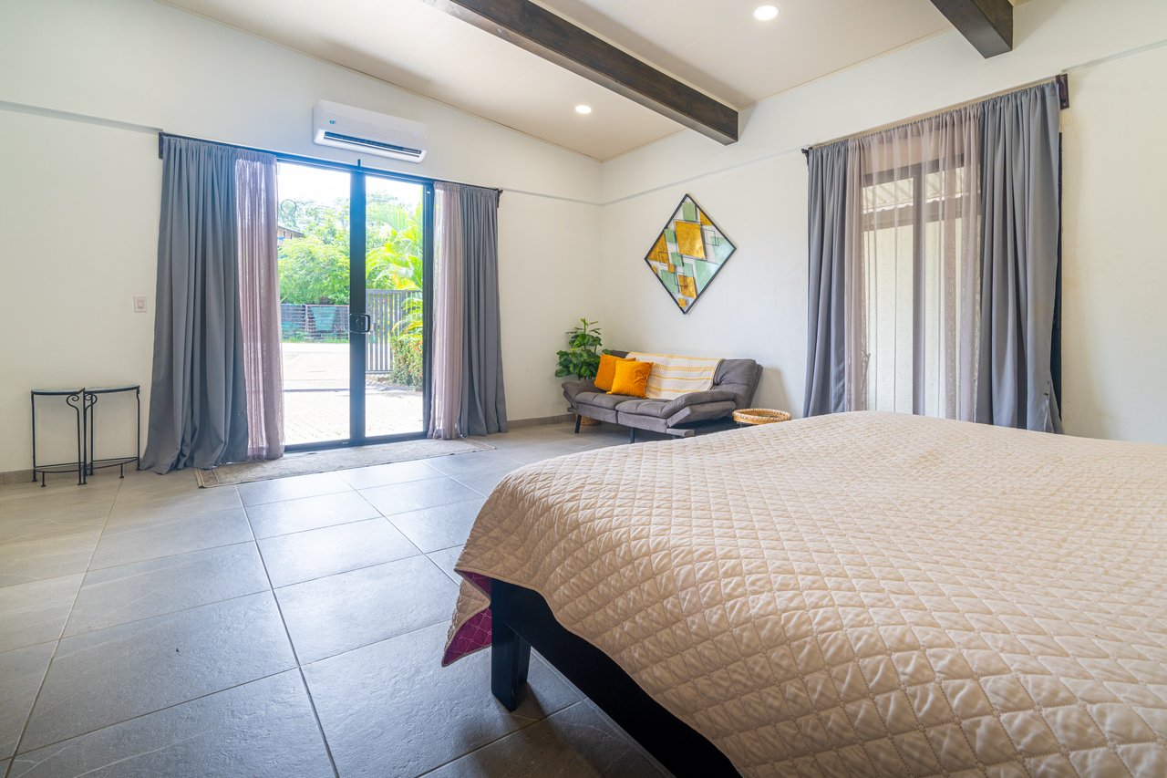 Modern 3 Bedroom Home - Walking distance to it all!