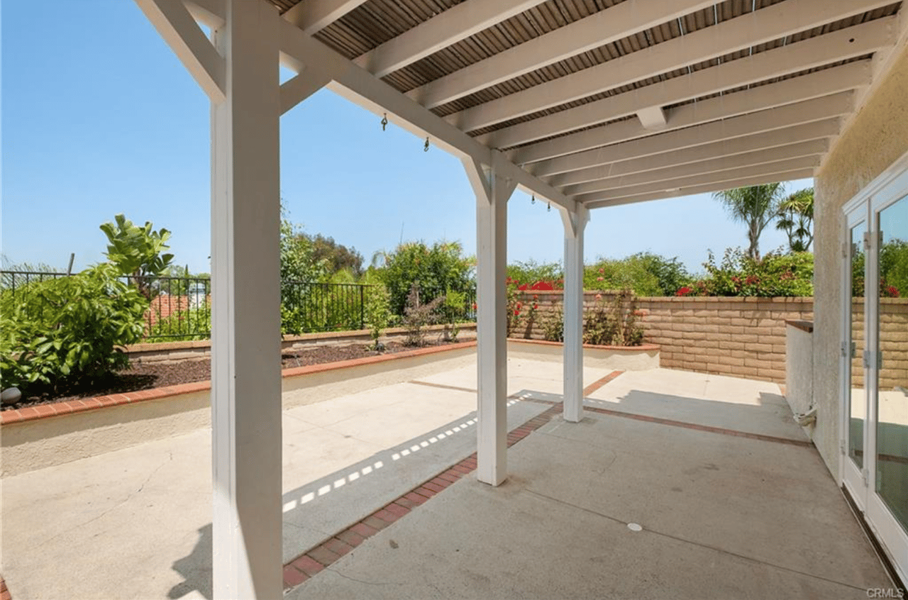 23921 Catbird Court