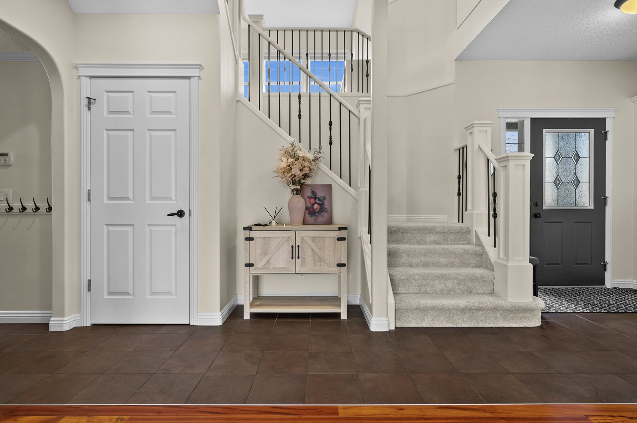 311 Royal Oak Circle NW